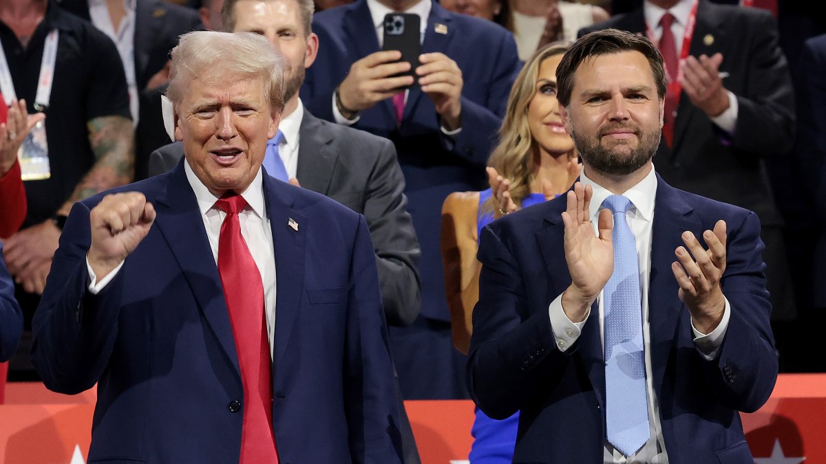 JD Vance introduces himself as Trump’s running mate at RNC NBC10