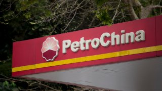 PetroChina posts record earnings for first half of the year