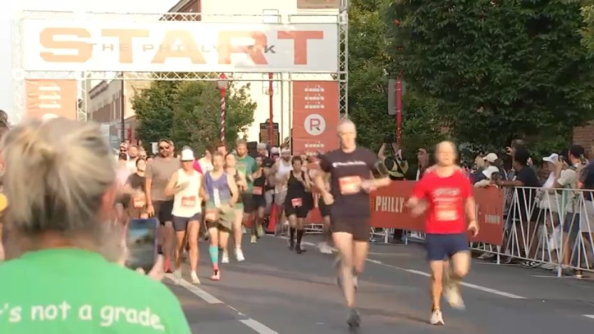 Runners begin the Philly 10k on Sunday, Aug. 25, 2024.