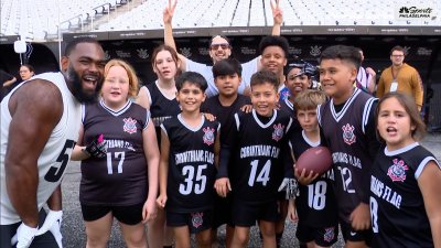 Eagles practice with the Corinthians Steamrollers flag football team