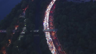 Avoid I-76: Pair of crashes snarl traffic