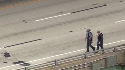 Police block off lower deck of Girard Point Bridge in Philadelphia