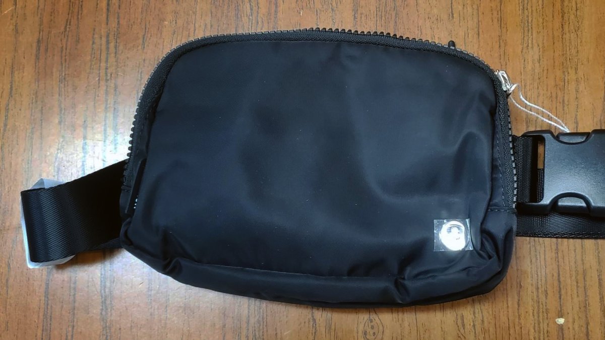 Customs officers in Delaware seize fake Lululemon belt bags NBC10
