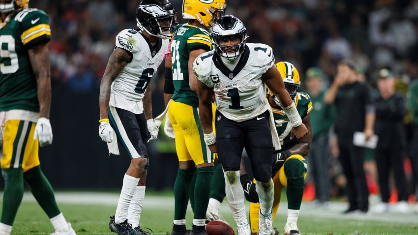 SÃO PAULO, BRAZIL – SEPTEMBER 7: Quarterback Jalen Hurts #1 of the Philadelphia Eagles celebrates after making a play during the fourth quarter of an NFL football game against the Green Bay Packers, at Arena Corinthians on September 7, 2024 in Sao Paulo, Brazil. (Photo by Brooke Sutton/Getty Images)