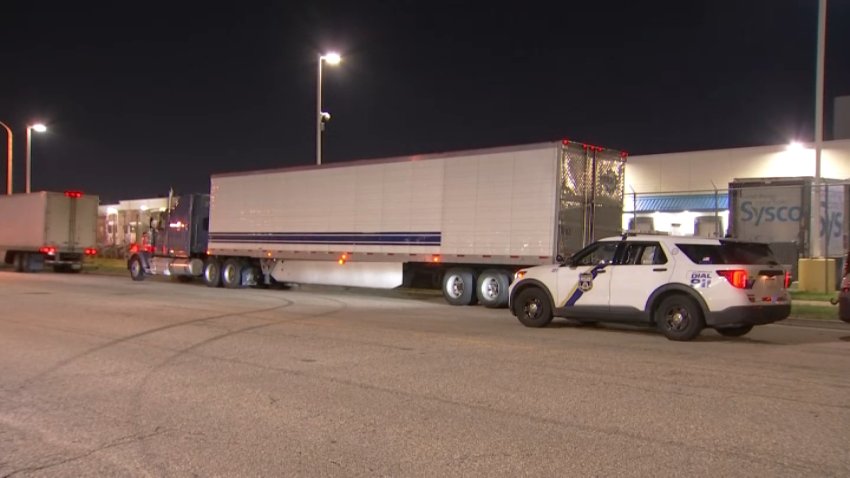 Police respond after pallets of seafood were stolen from a truck parked along Packer Ave. in South Philly early Wednesday, Sept. 4, 2024.