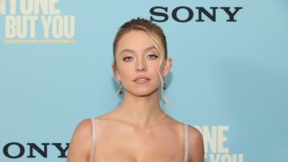 Sydney Sweeney doesn’t think she’ll ‘ever feel comfortable’ financially: ‘I saw my parents lose everything’