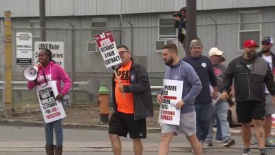 Philly dockworkers join others on picket lines around East Coast during port strike