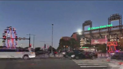 Fans react after Phillies fall to Mets in NLDS Game 1