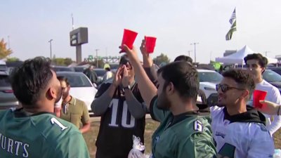 Eagles fans celebrate the Birds' return