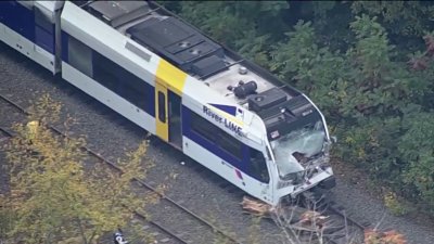 Passenger speaks out after NJ Transit train crash kills operator, injures more than 20 others