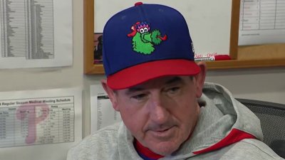 Phillies extend manager Rob Thomson's contract for another year