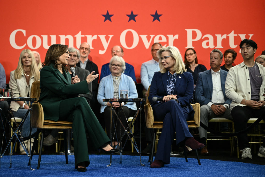 Kamala Harris, Liz Cheney Seek Moderate Votes During Pa. Event – NBC10 ...