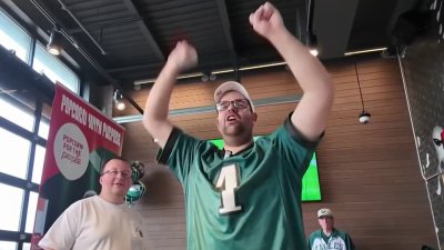 ‘We love the Eagles': Fundraiser before Cowboys game raises money for Eagles Autism Foundation