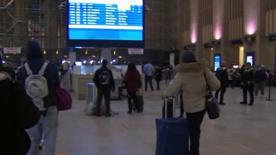 Busy at Philly's 30th Street Station as folks flock to trains for holiday travel