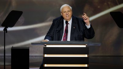  Republican Jim Justice wins West Virginia Senate race, NBC News projects