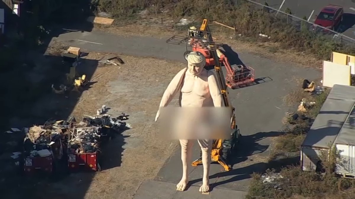 43-foot statue of naked Donald Trump spotted in Philadelphia – NBC10 Philadelphia