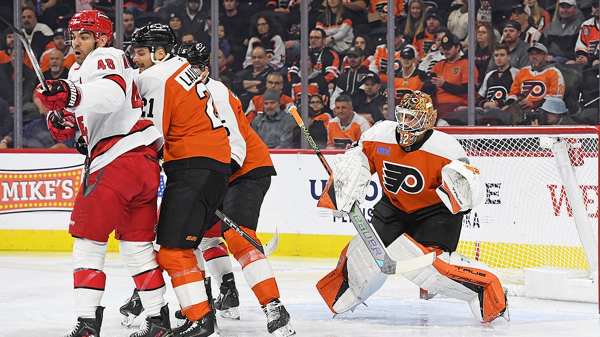 Flyers Fall 4-1 to Hurricanes