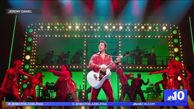 Neil Diamond musical ‘A Beautiful Noise' opens in Philly