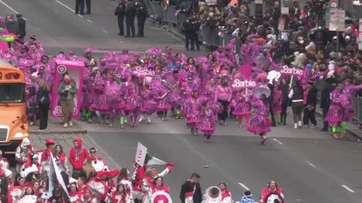 What will 2025 Mummers Parade feature?