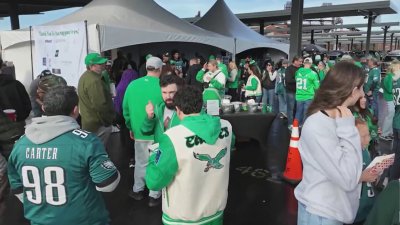 Eagles fans celebrate NFC East title, raise money for Eagles Autism Foundation