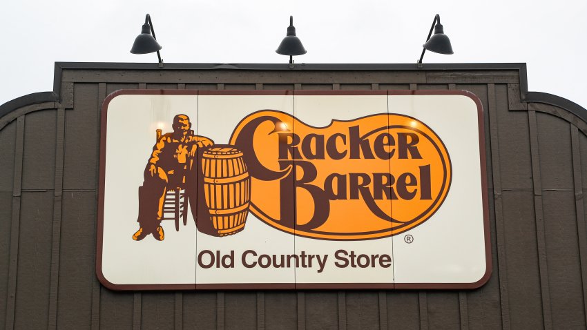 An exterior view of a Cracker Barrel Old Country Store