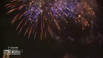 WATCH: New Year's Eve fireworks light up the sky over the Delaware River Waterfront in Philly!