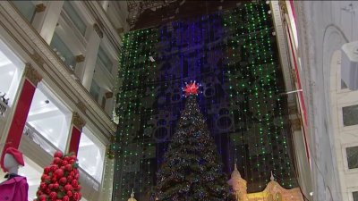 Shoppers react to looming closure of Center City Macy's store