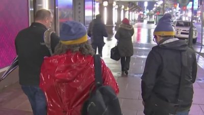 Volunteers walk frigid Philly streets to count those experiencing homelessness