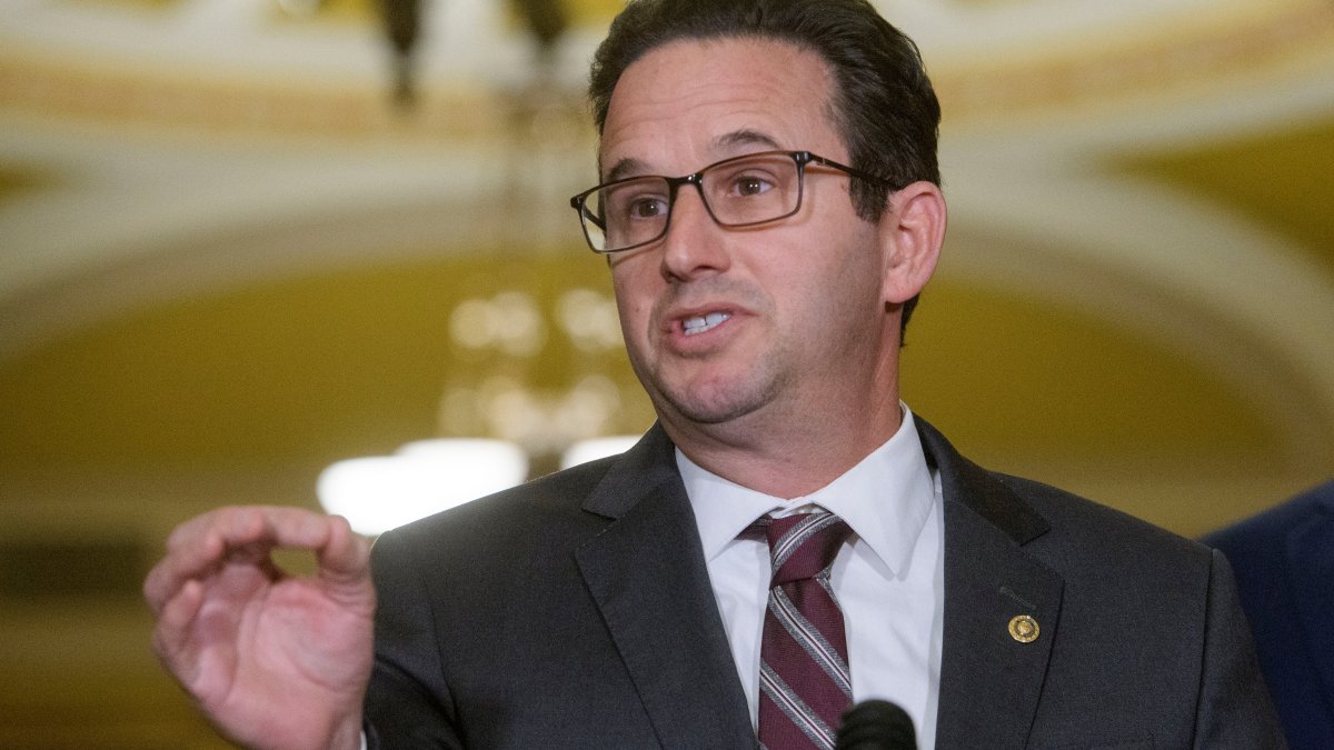 Democratic sen brian schatz puts a hold on trump s state department