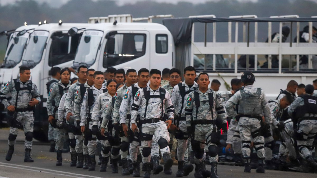 Mexico deploys soldiers to US border amid Trump’s tariff threats ...