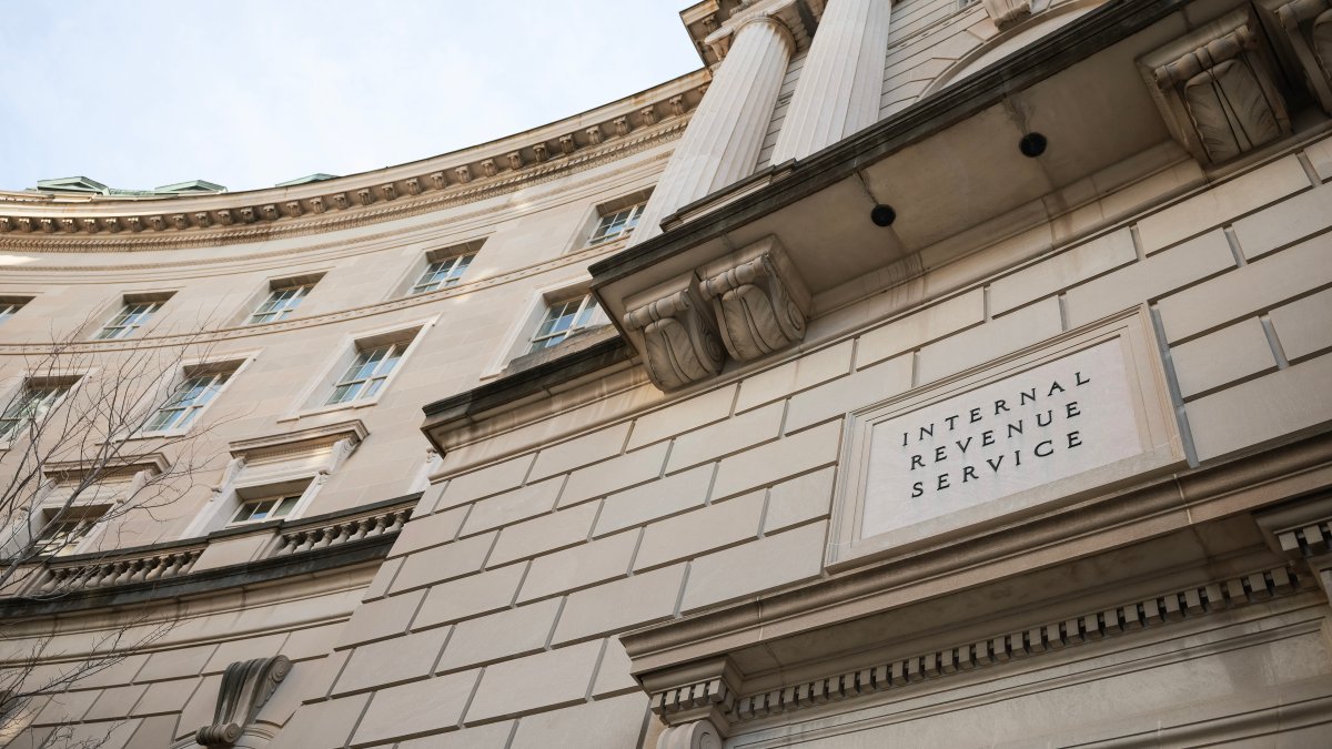 IRS to lay off thousands of workers in the middle of tax season – NBC10 ...