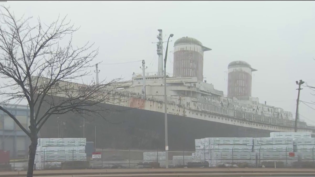 After delays, SS United States departs South Philly – NBC10 Philadelphia After delays, SS United States departs South Philly – NBC10 Philadelphia