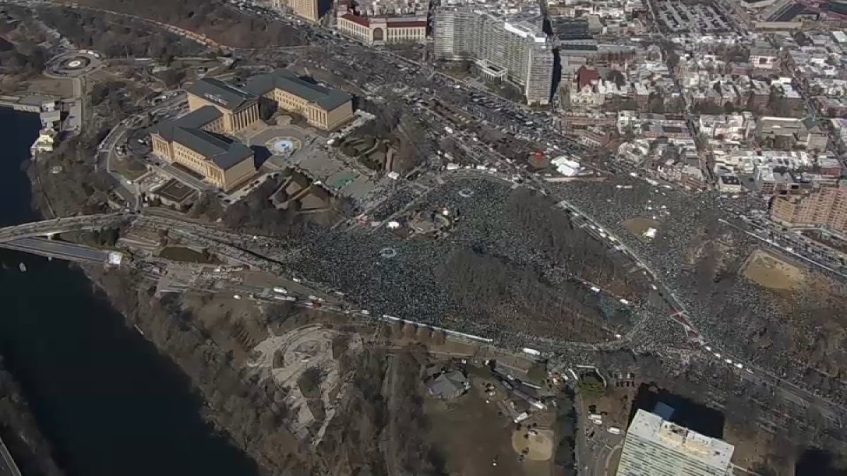 2 women shot during fight near Eagles Super Bowl victory parade – NBC10 Philadelphia 2 women shot during fight near Eagles Super Bowl victory parade – NBC10 Philadelphia