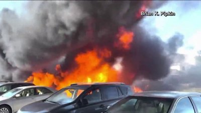 Witnesses speak out after plane crashes in parking lot of Pa ...