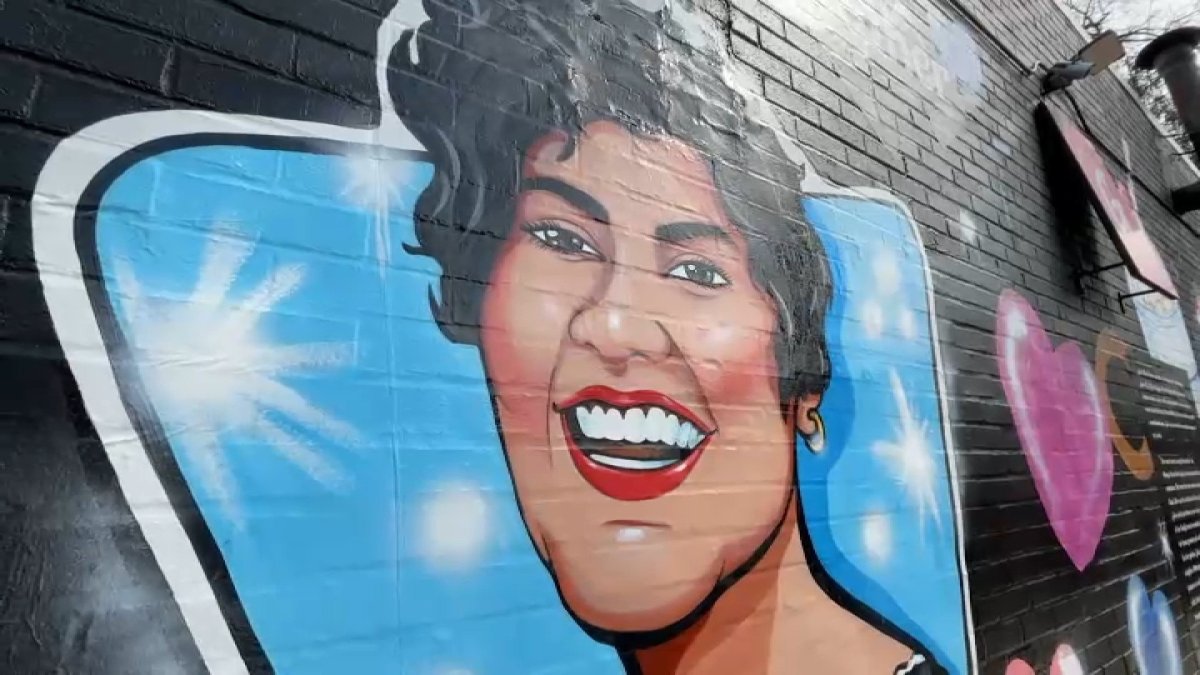 NJ’s Genova Pizza honors late Julia Rita Brown with large mural – NBC10 ...