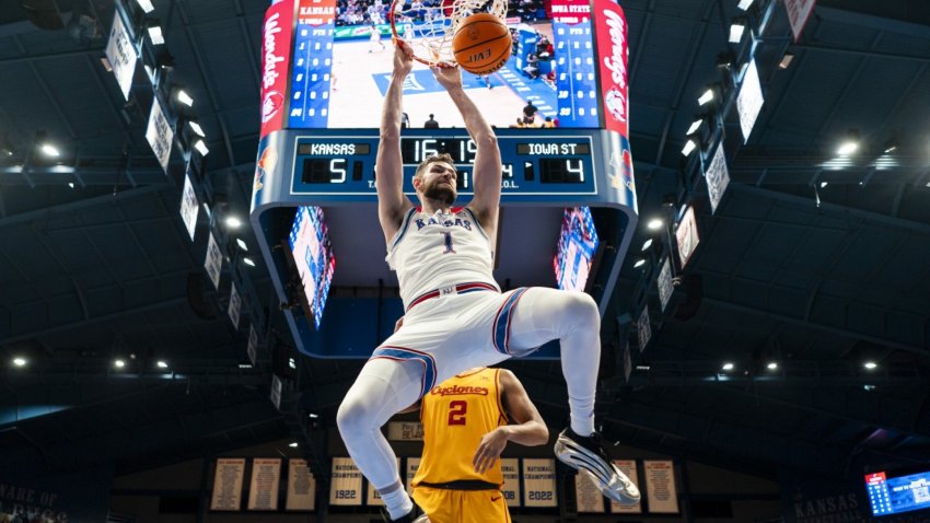 Kansas center Hunter Dickinson talks navigating new world of NIL