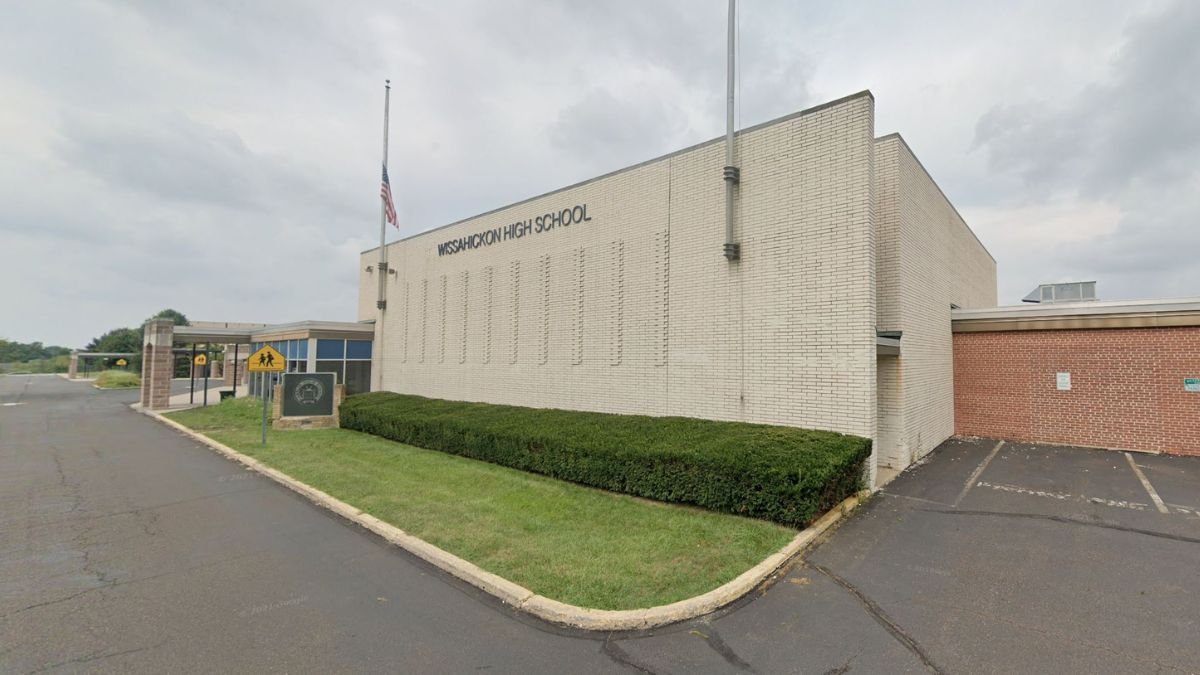 Threat forces Pa. school to switch to virtual learning Wednesday