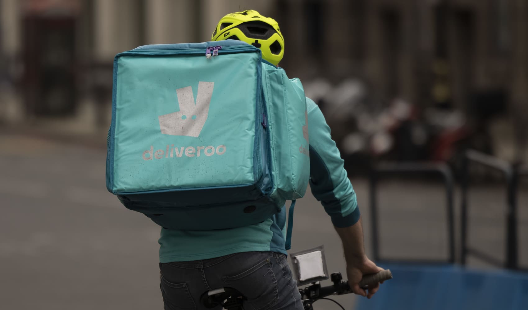 DoorDash to acquire British food delivery firm Deliveroo in $3.9 billion deal