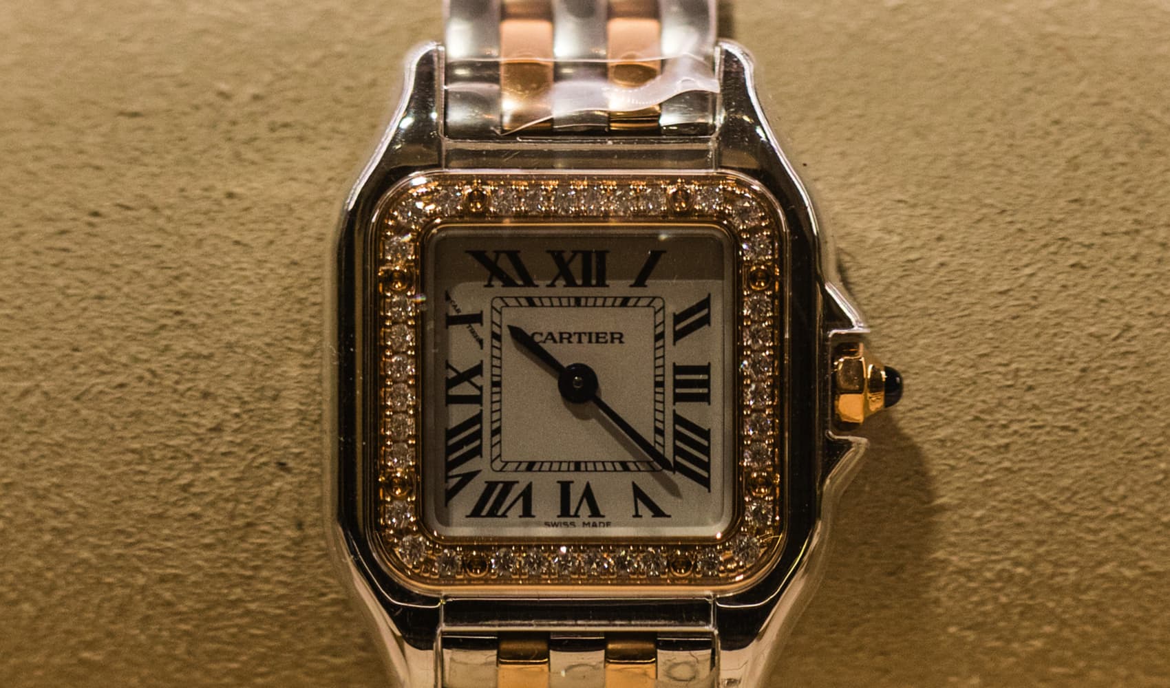 Cartier owner Richemont posts sales beat as jewelry shines amid luxury malaise