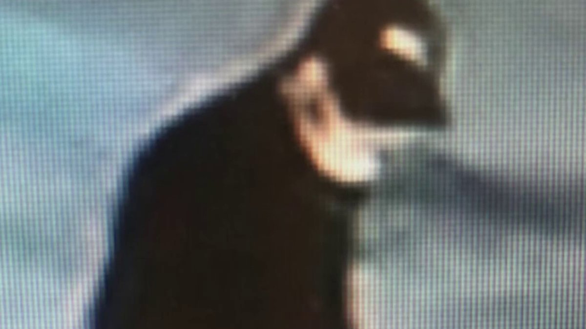 Kidnapper holds driver at knifepoint in Bucks County