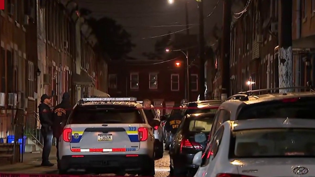 1 person killed, 2 hospitalized after shooting in South Philadelphia ...