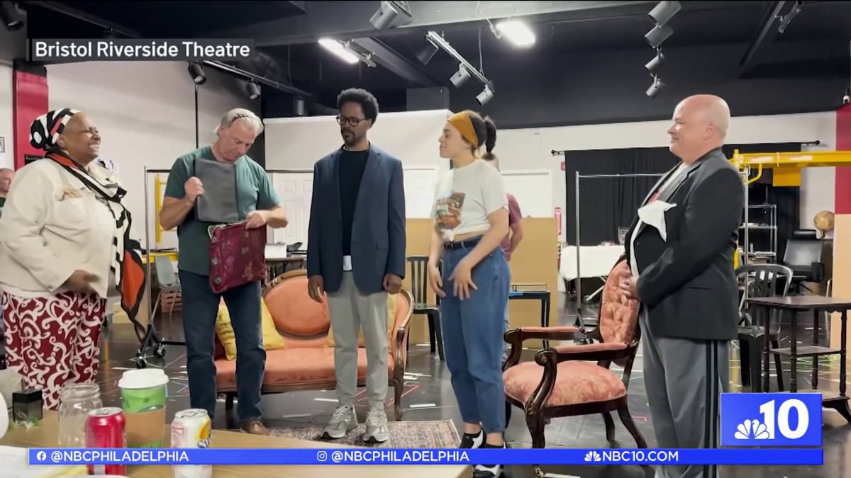 Preview of ‘Alibi: An Agatha Christie Story’ at Bristol Riverside ...