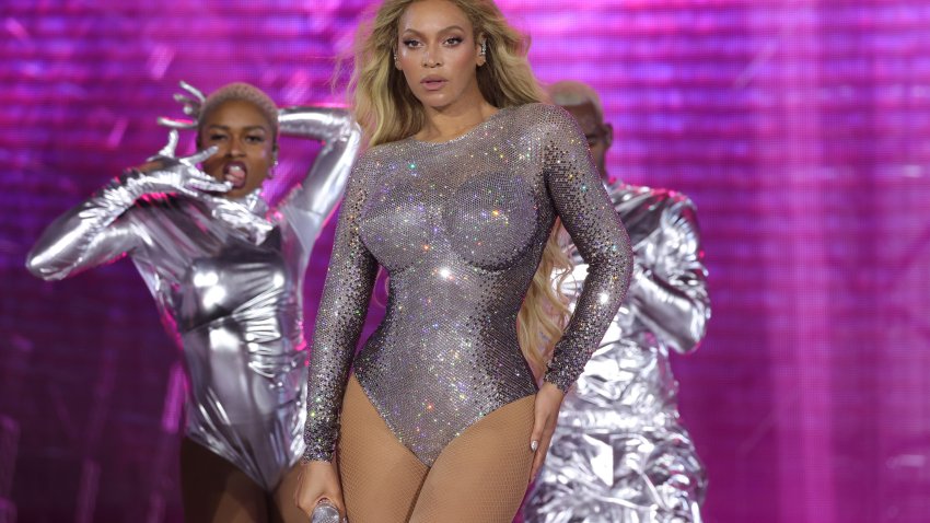 EAST RUTHERFORD, NEW JERSEY – JULY 29: (Editorial Use Only) (Exclusive Coverage) Beyoncé performs onstage during the “RENAISSANCE WORLD TOUR” at MetLife Stadium on July 29, 2023 in East Rutherford, New Jersey. (Photo by Kevin Mazur/WireImage for Parkwood )