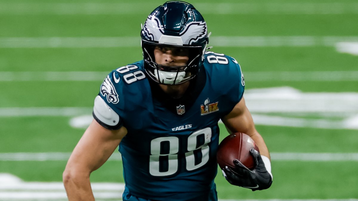 Dallas Goedert Rings Eagles restructure Dallas Goedert contract – NBC10 Philadelphia