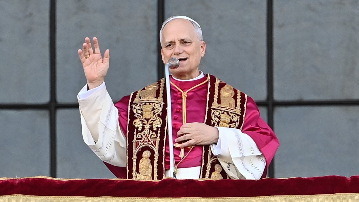 Archbishop of Philadelphia defends Pope Leo XIV after Trump's criticism