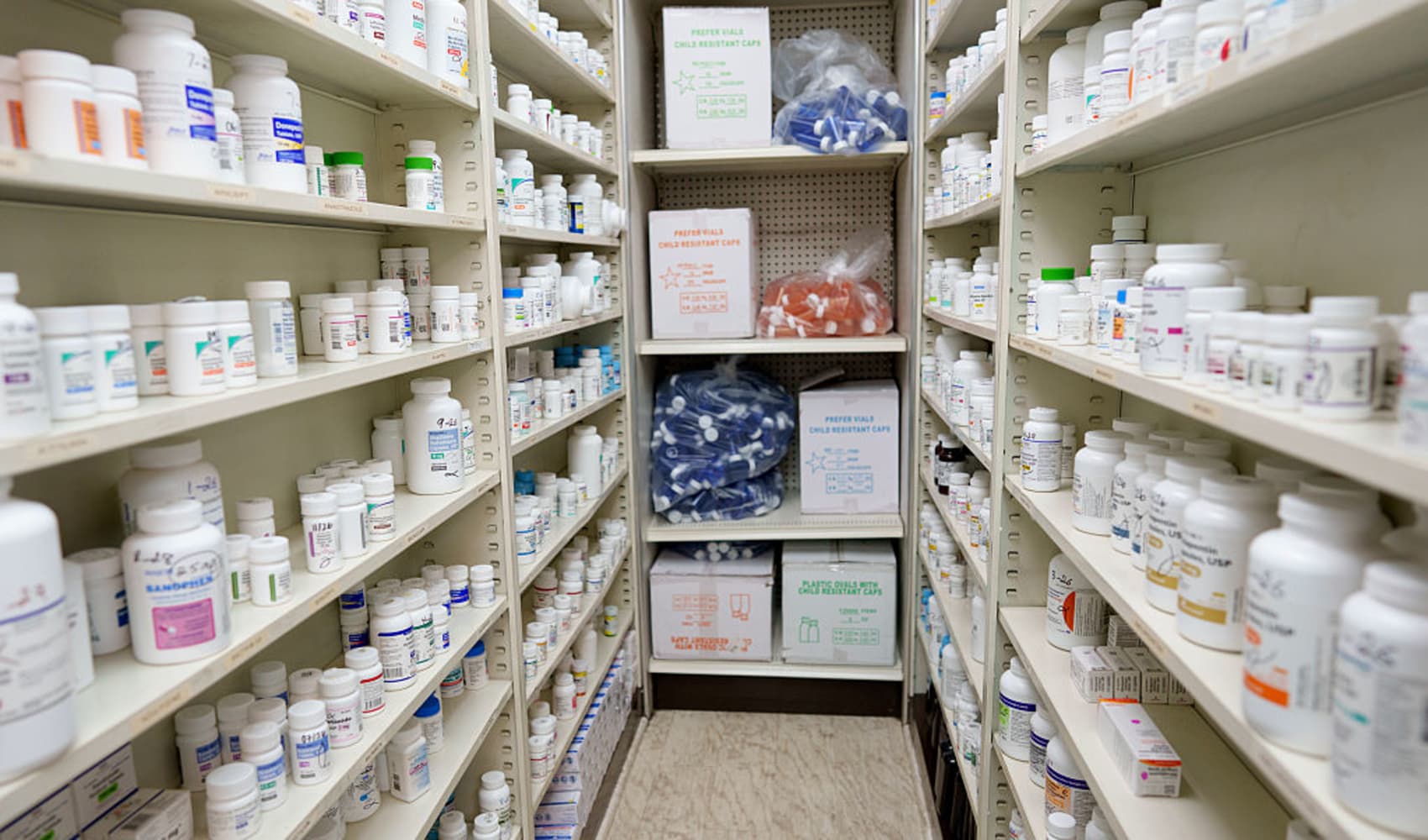 3 arrested after allegedly robbing delivery driver of GLP-1 drugs at pharmacy