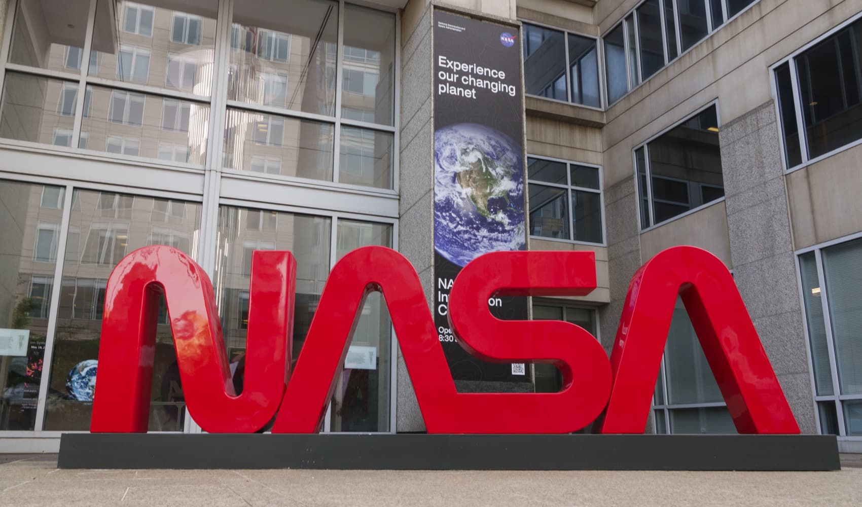 Investing in Space: NASA's months of reckoning