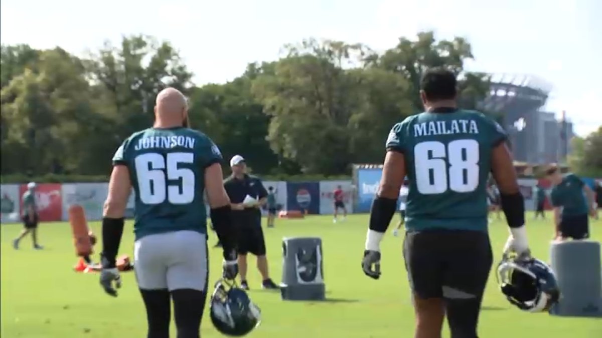 philadelphia-eagles-return-for-first-day-of-training-camp-nbc10