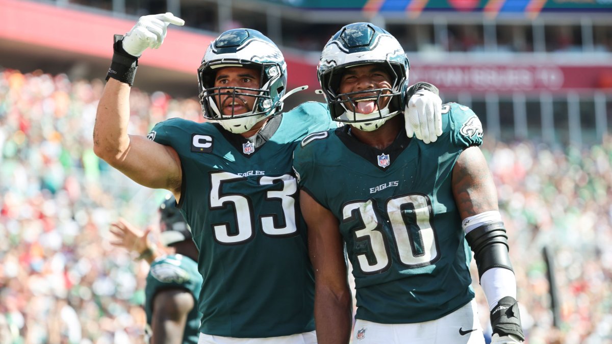 Eagles notebook: Why LBs coach is so excited about this year's duo