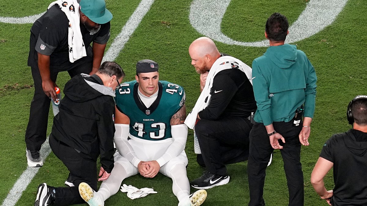 Eagles FB Ben VanSumeren Out Season Torn Patellar Tendon